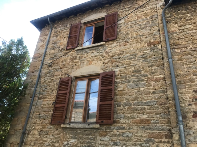 Volets en chêne massif huile teinte chocolat